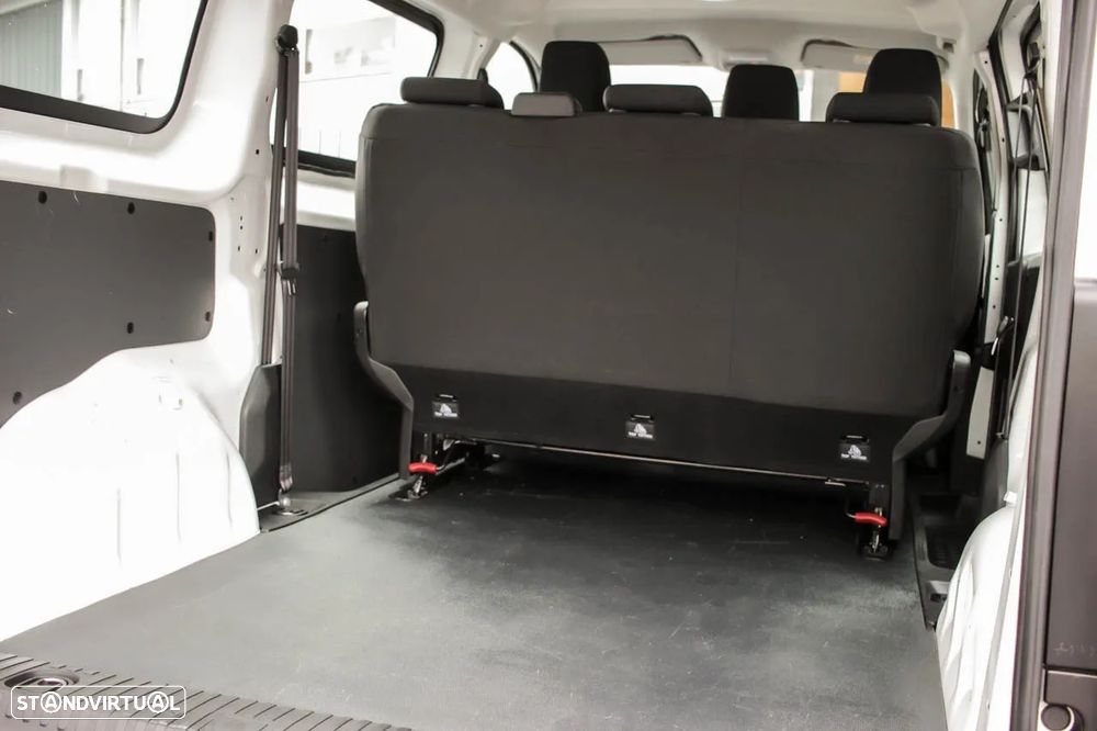 Peugeot e-Expert 50 kWh Standard - 8