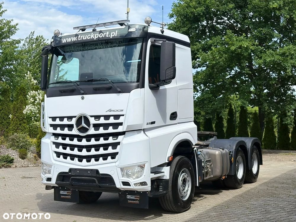 Mercedes-Benz AROCS 3363