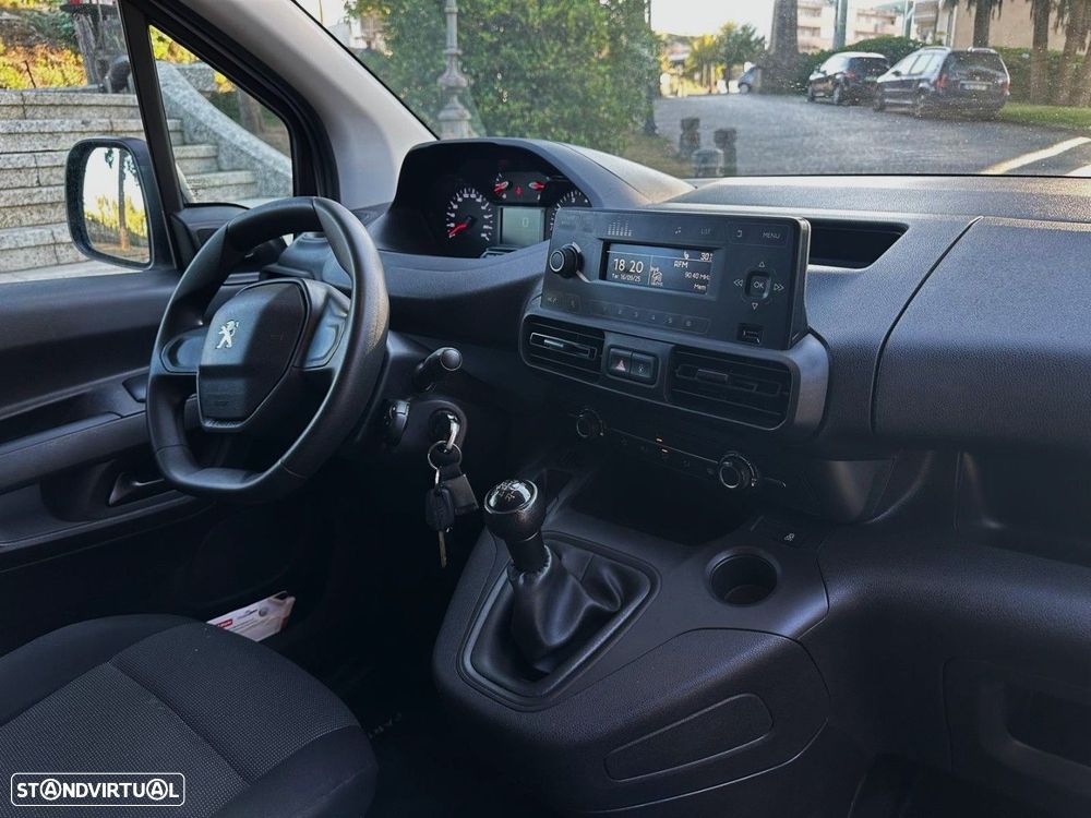 Peugeot Partner 1.5 BlueHDi Premium Standard - 21