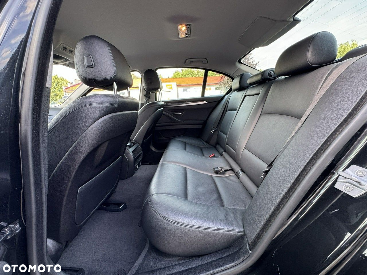 BMW Seria 5 - 32