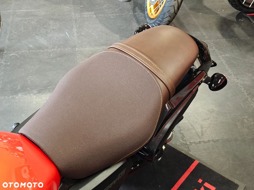 QJMOTOR SRV 125 - 6