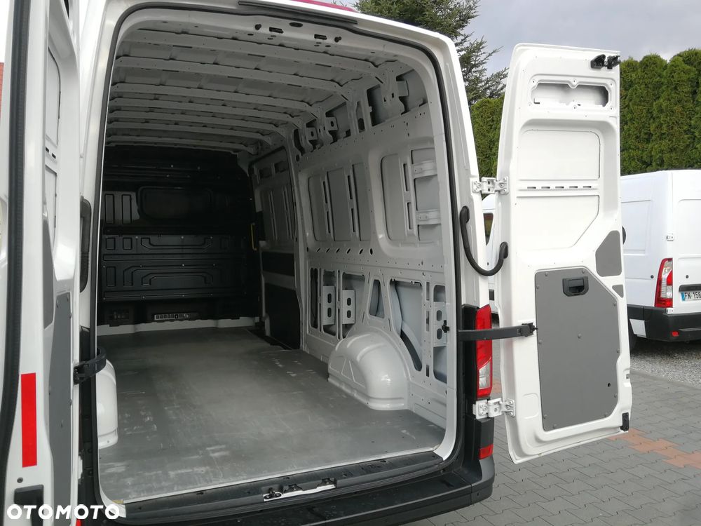 Volkswagen Crafter - 10
