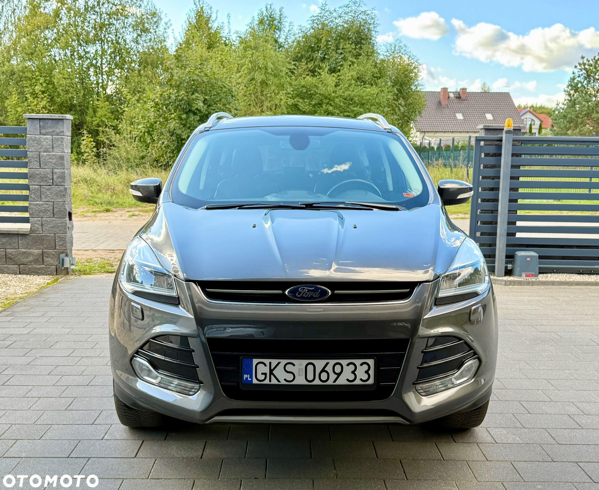 Ford Kuga 1.5 EcoBoost 2x4 Titanium - 2