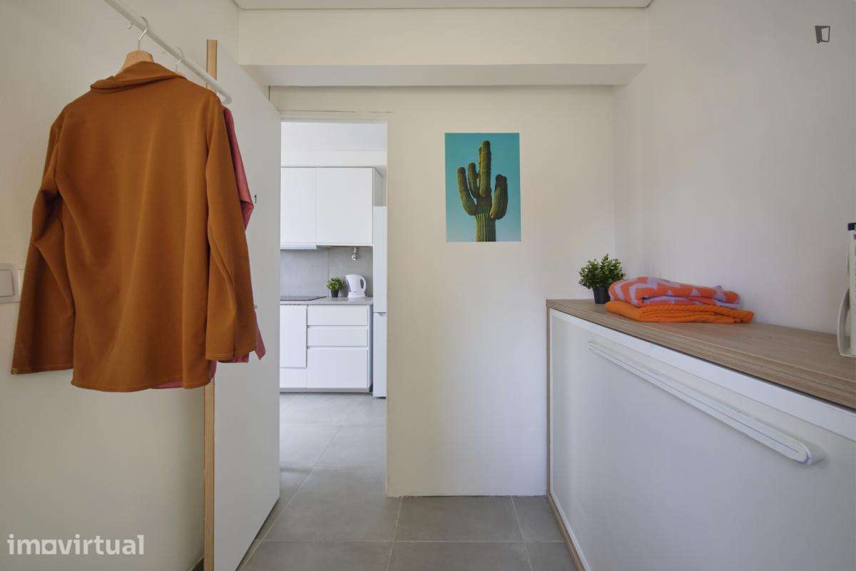 Quarto - localizado em Roma-Areeiro Lisbon - Grande imagem: 4/28