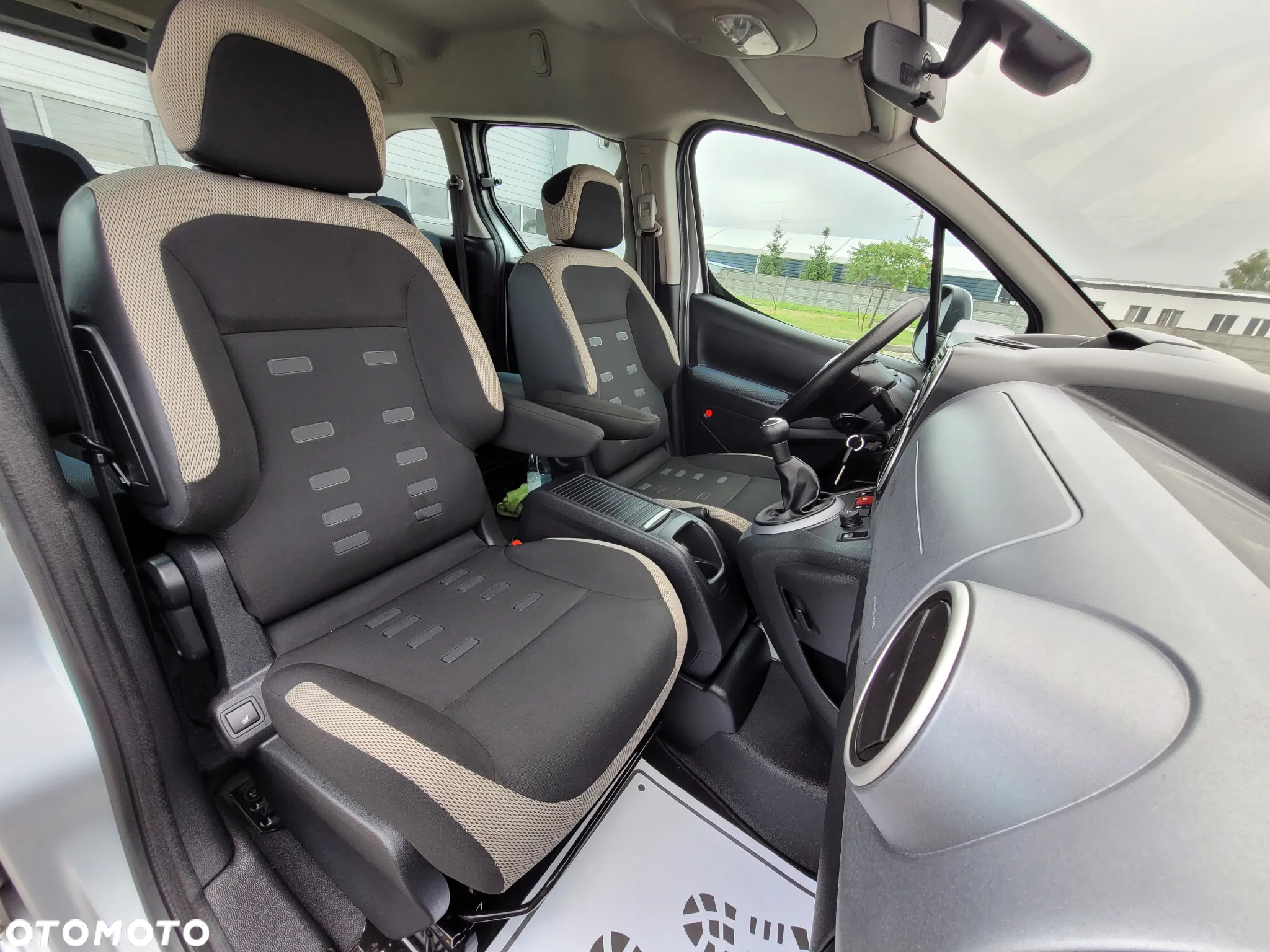 Citroën Berlingo Multispace 1.6 HDI Exclusive - 18