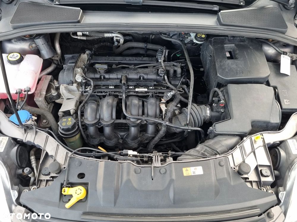 Ford Focus 1.6 Trend - 16