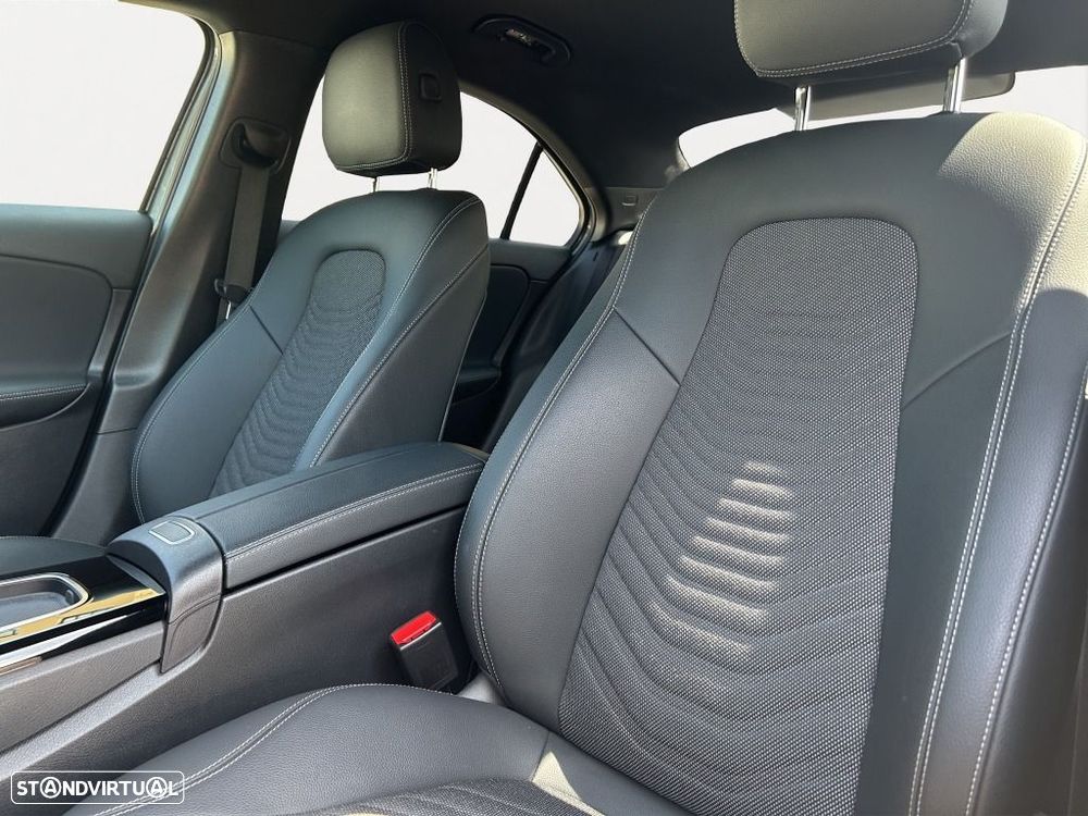 Mercedes-Benz A 180 d — fotografia 8