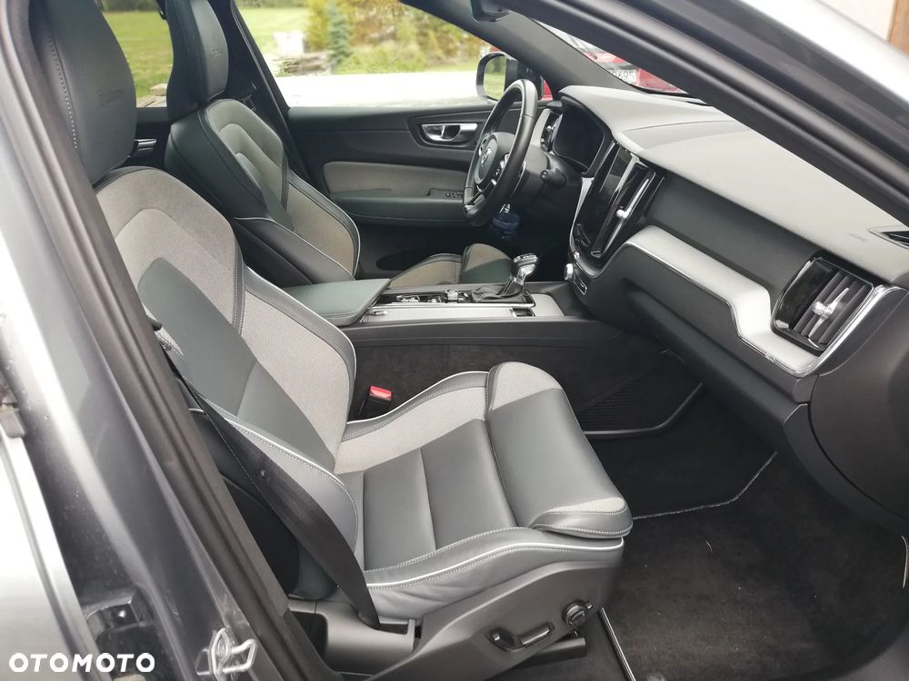 Volvo XC 60 ver-t6-awd-geartronic-rdesign - 12