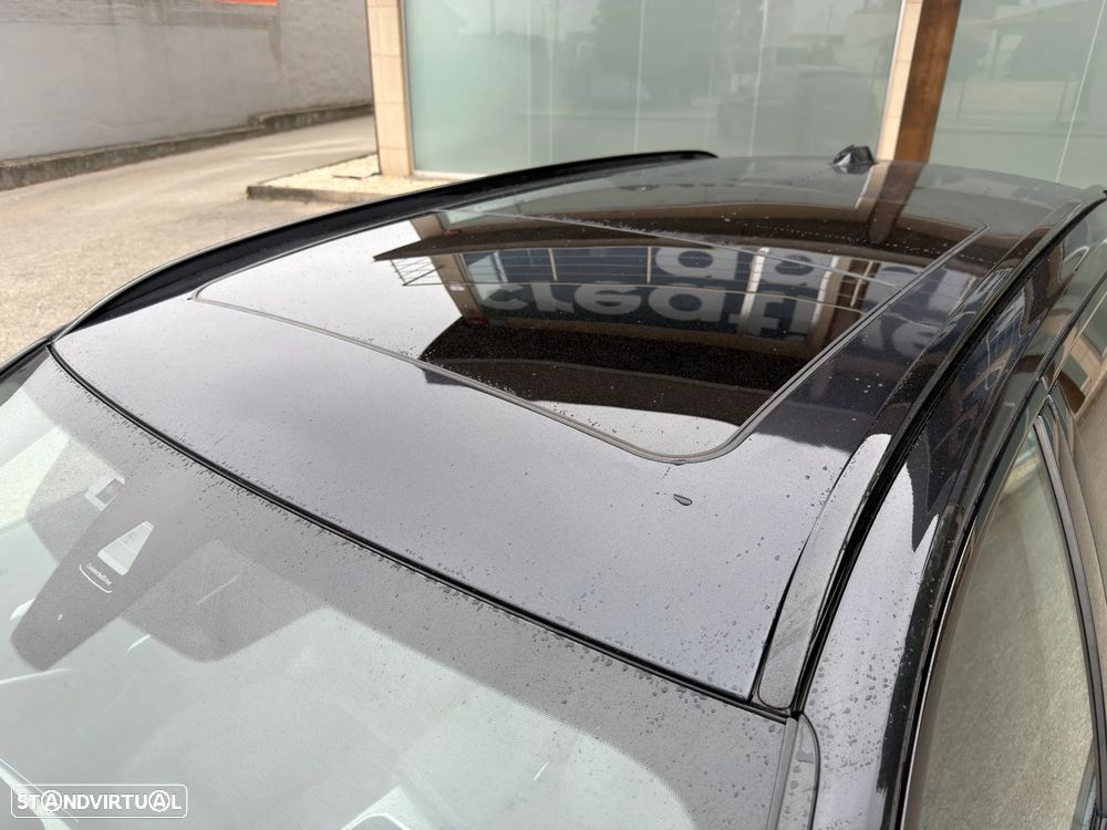 BMW 330 e Pack 50 anos M Auto - 14