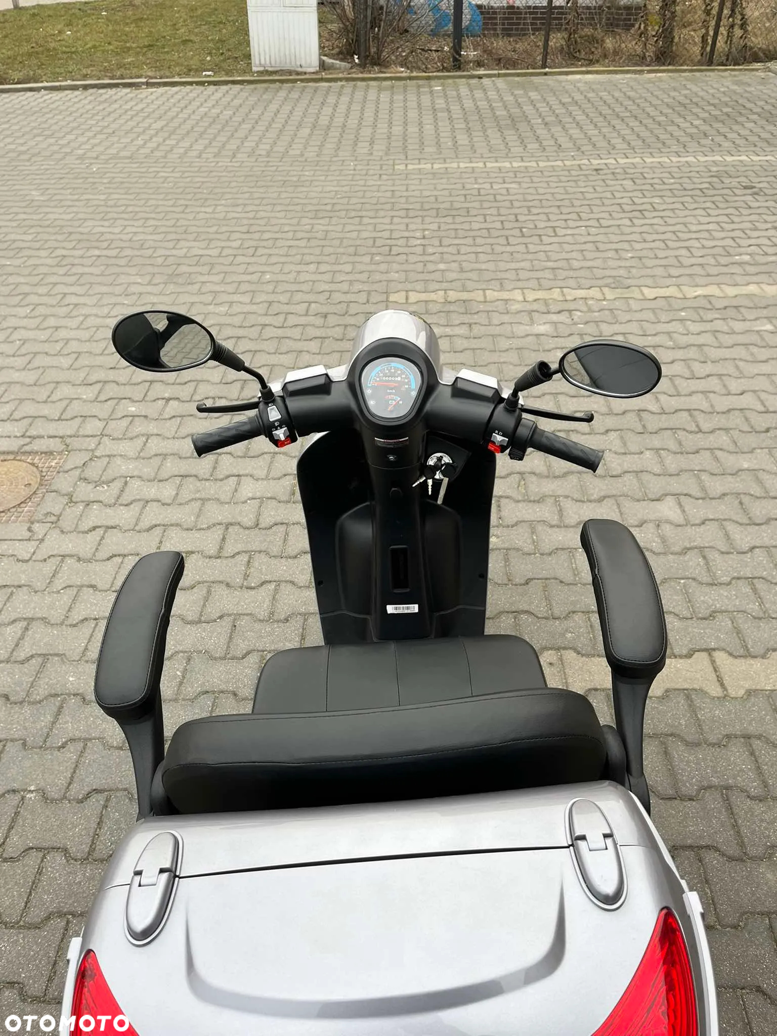Zipp Inny - 7