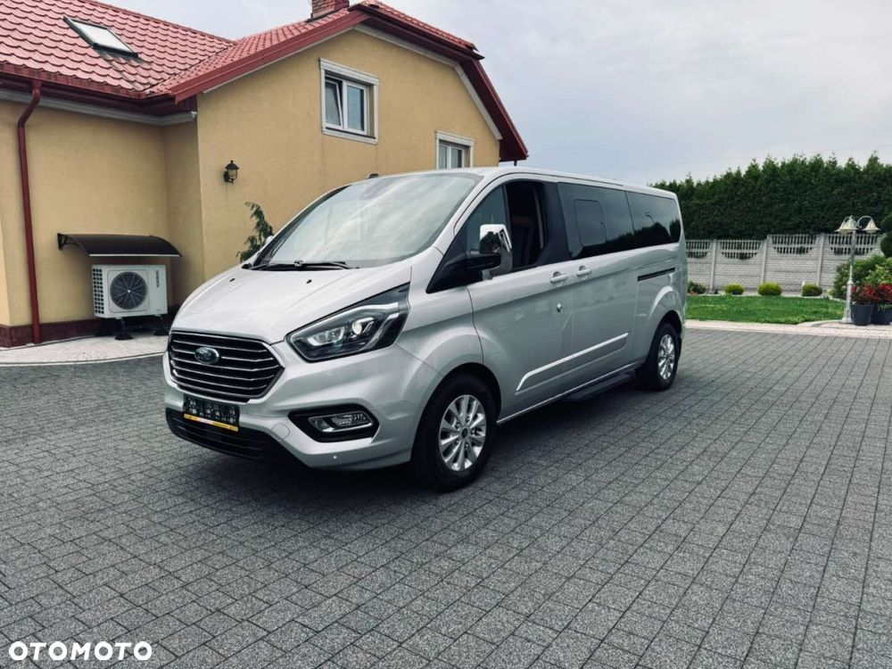 Ford Tourneo Custom - 10