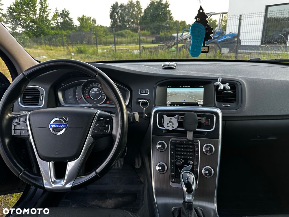 Volvo S60 D2 Drive-E Momentum - 12