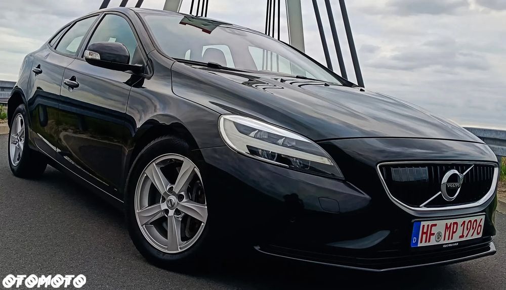 Volvo V40 D2 Geartronic RDesign - 2