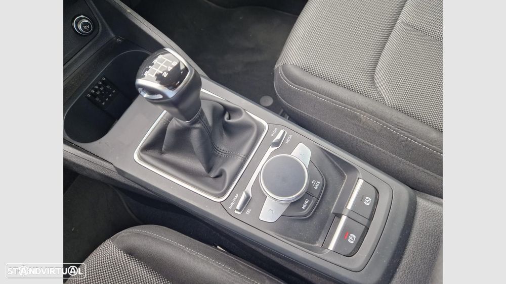 Audi Q2 30 TFSI Advanced - 23