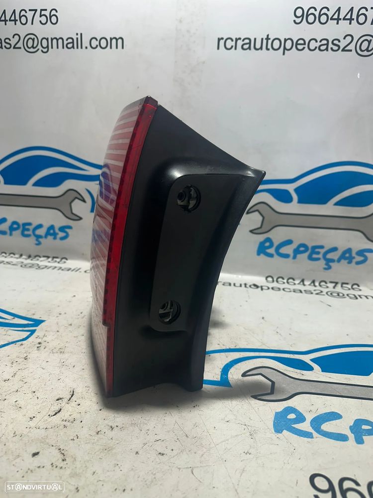 Farolim Tras Traseiro Esquerdo Porsche Cayenne 9PA 7L5945257 2002 - 2010 - 2