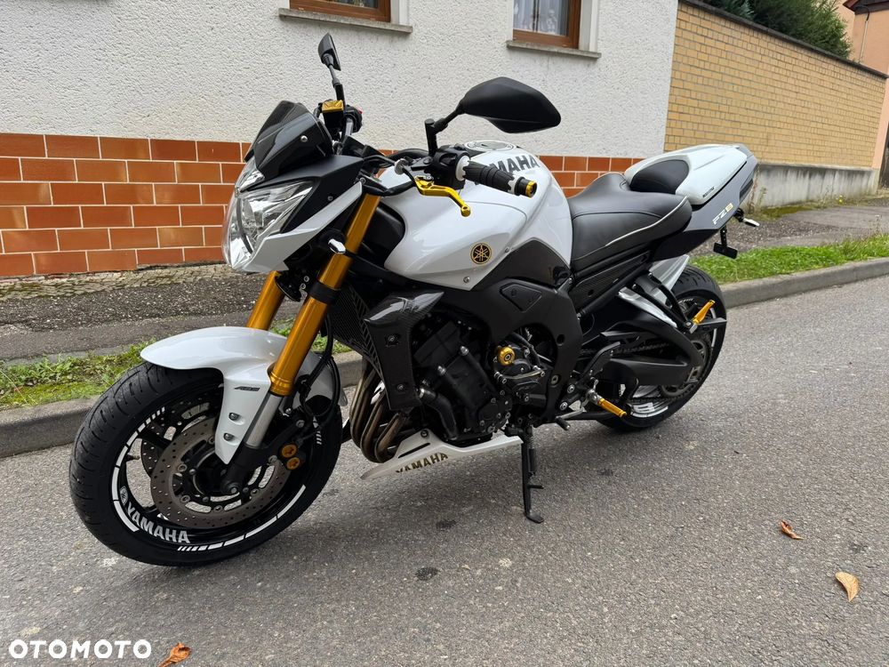 Yamaha FZ8 - 3