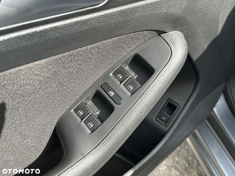 Volkswagen Jetta 1.4 TSI BMT Comfortline DSG - 26