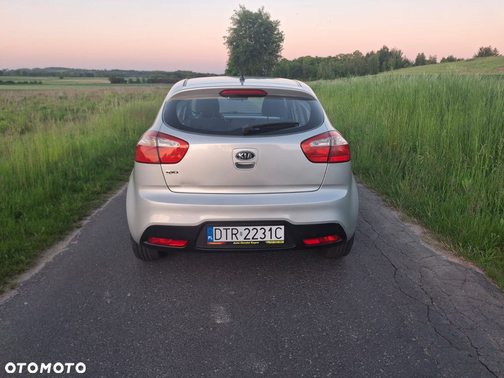 Kia Rio 1.2 ISG Dream Team Edition - 6
