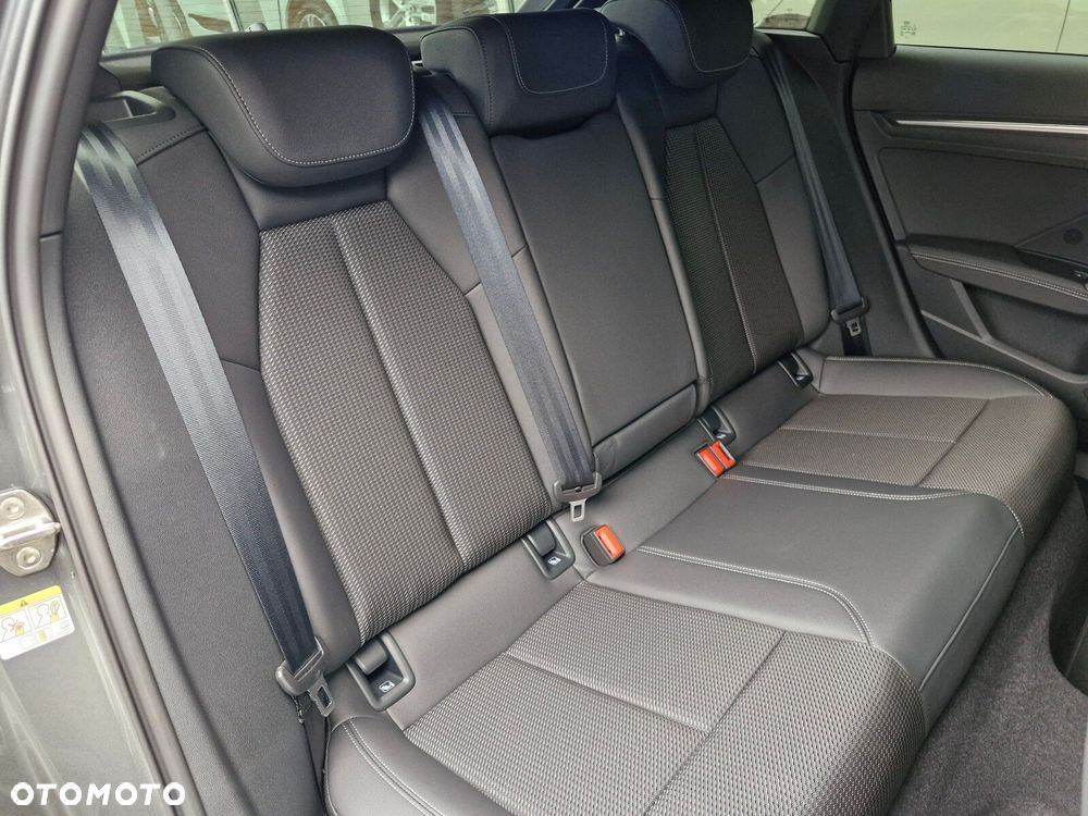 Audi A3 Sportback 35 TFSI mHEV S Line S tronic - 27