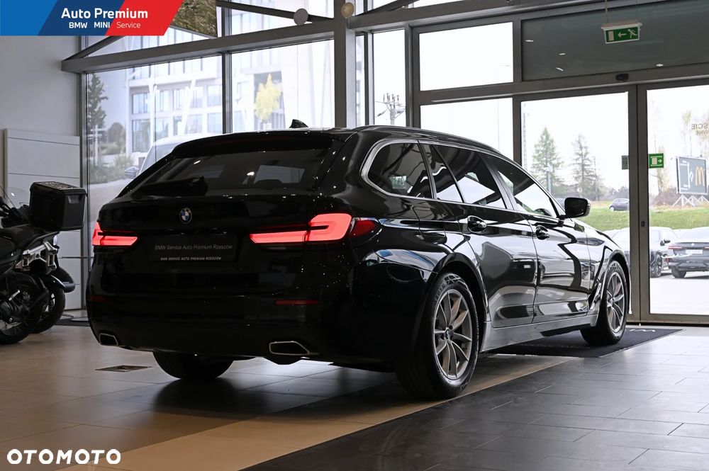BMW Seria 5 518d - 20