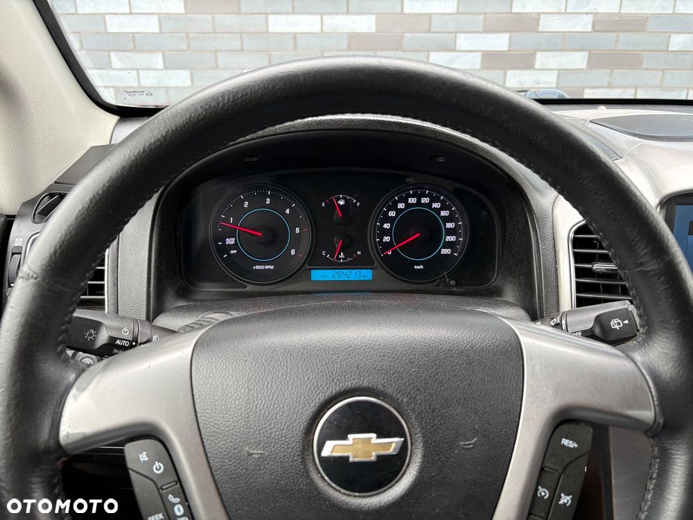 Chevrolet Captiva 2.2 D LT+ - 9