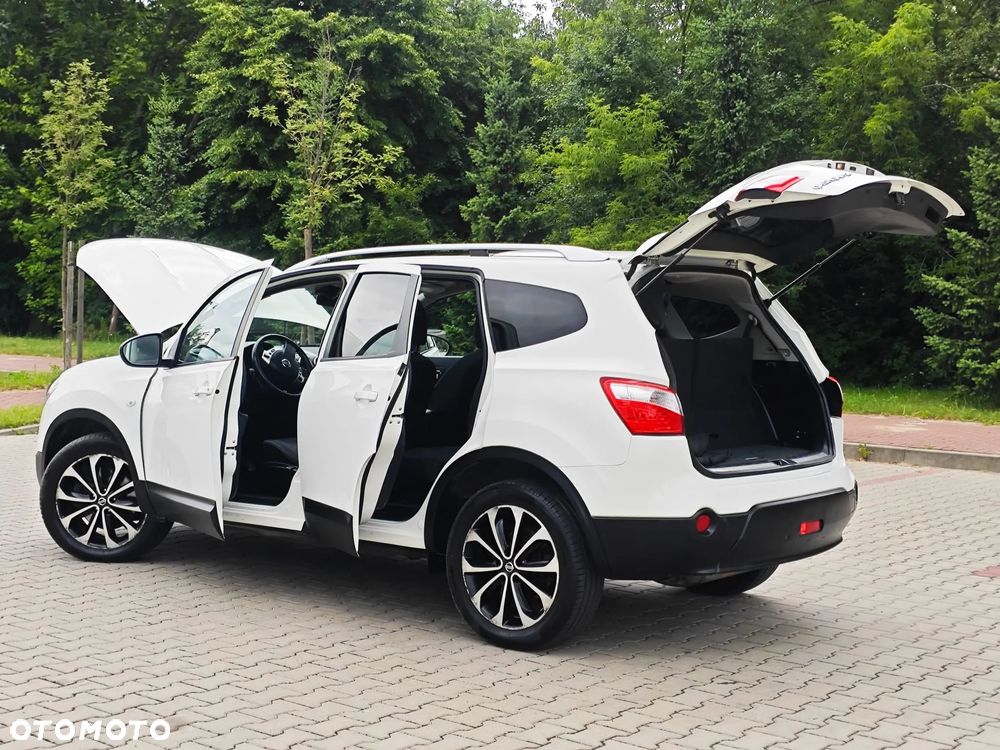 Nissan Qashqai+2 - 15