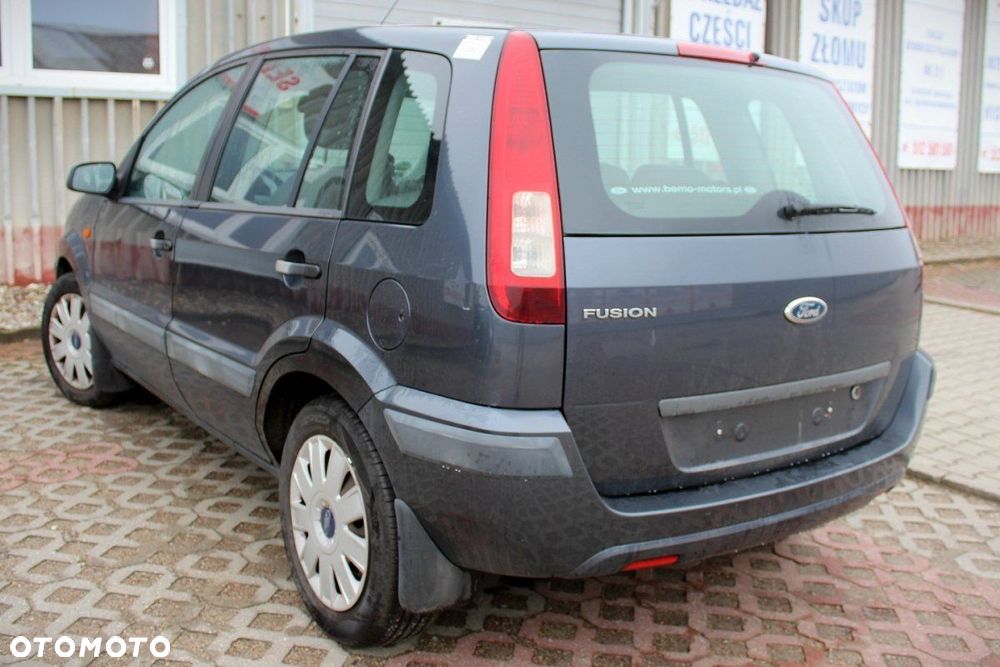 Ford Fusion 2006 1.4i Minivan (MASKA, ZDERZAK, LAMPA, BŁOTNIK, DRZWI, SZYBA, FOTEL) - 4