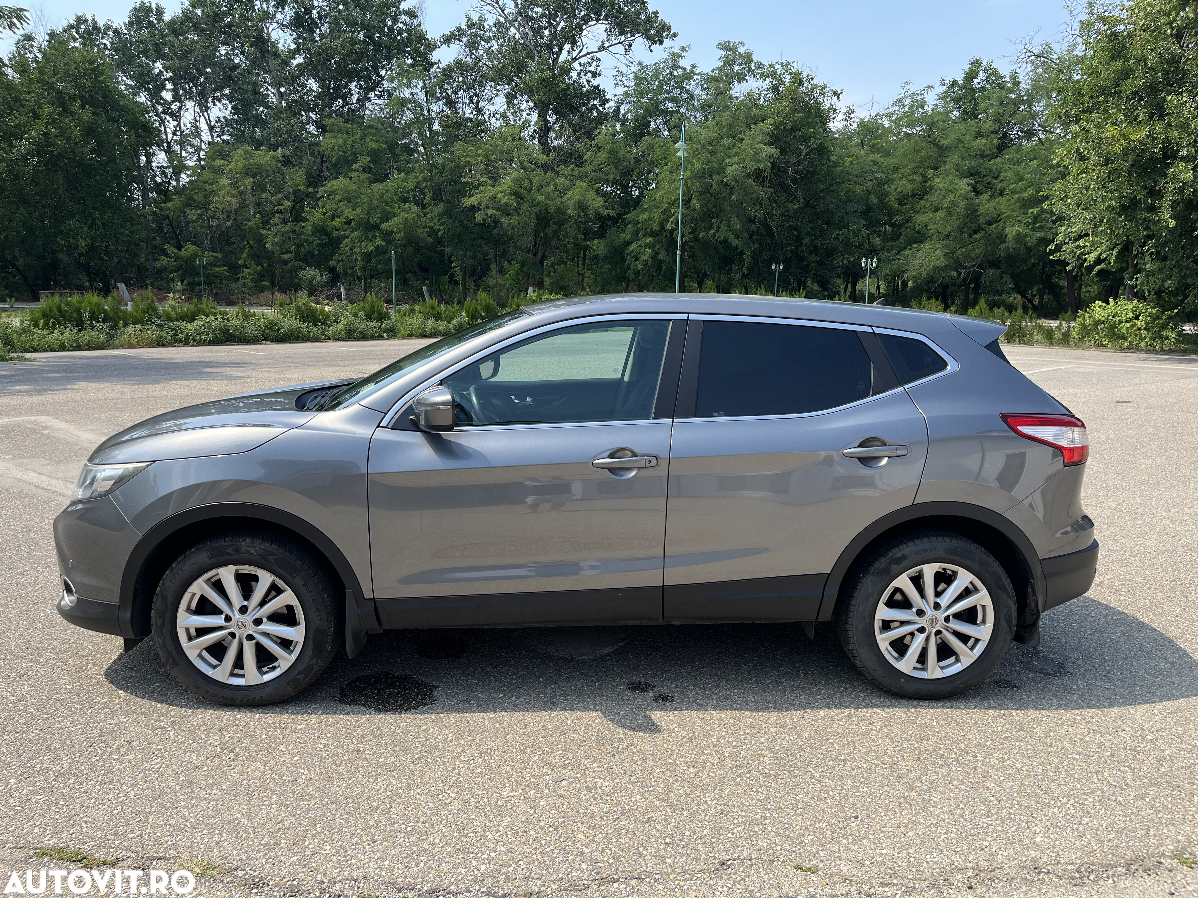 Nissan Qashqai - 2