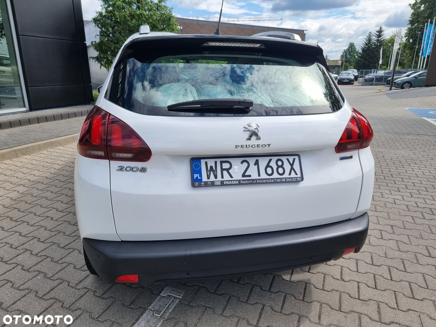 Peugeot 2008 1.2 Pure Tech Active S&S - 16