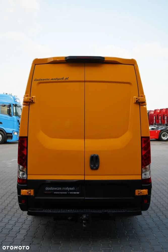Iveco DAILY 35-130 / BRYGADÓWKA / 7 MIEJSC / BLASZAK / FURGON / SPROWADZONY - 12