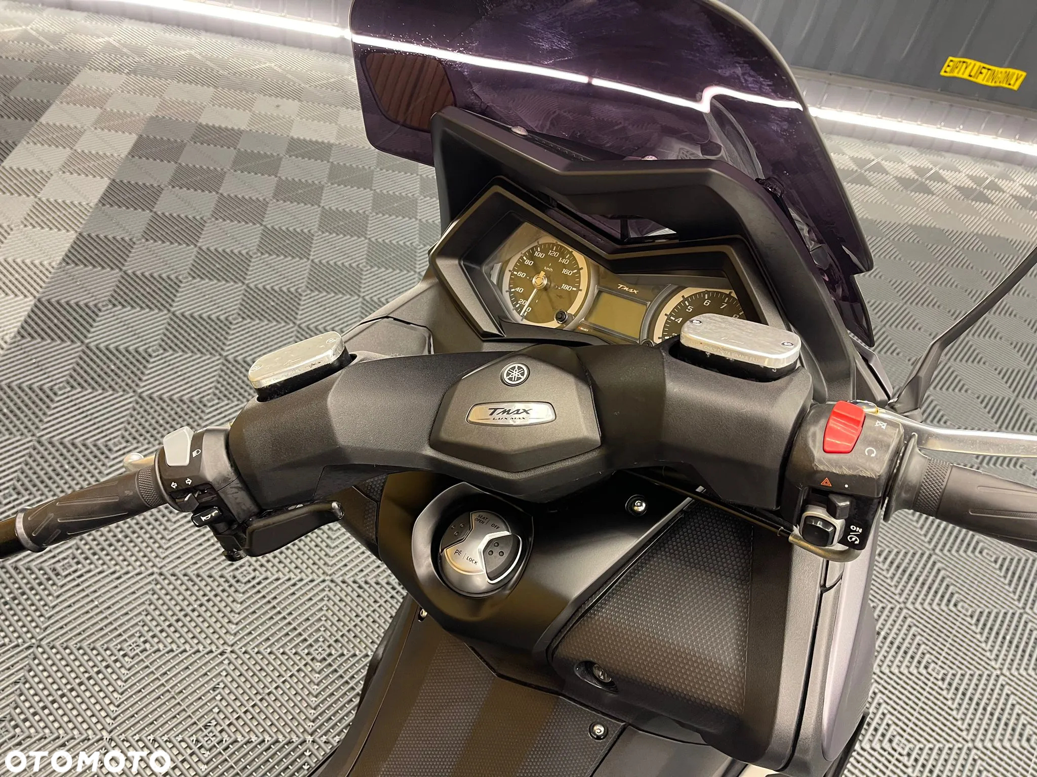 Yamaha Inny - 16