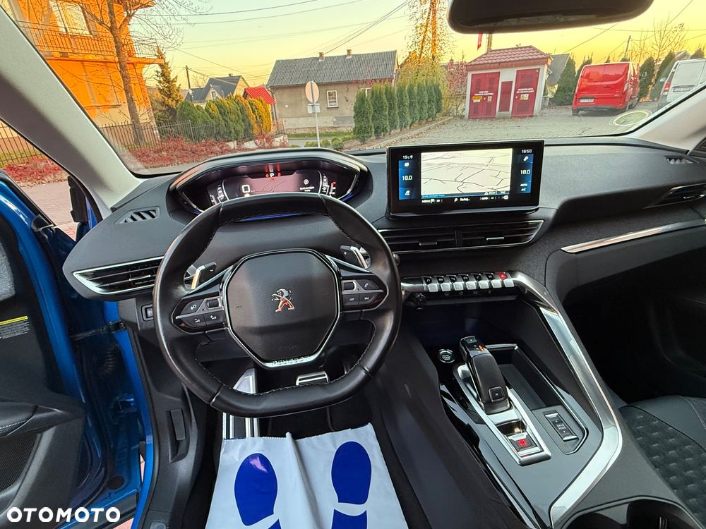 Peugeot 3008 1.5 BlueHDi Road Trip S&S EAT8 - 26