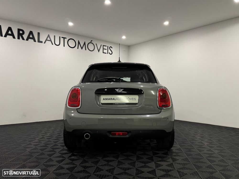 MINI 5 Portas One D - 5
