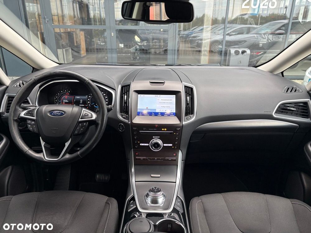 Ford S-Max - 10