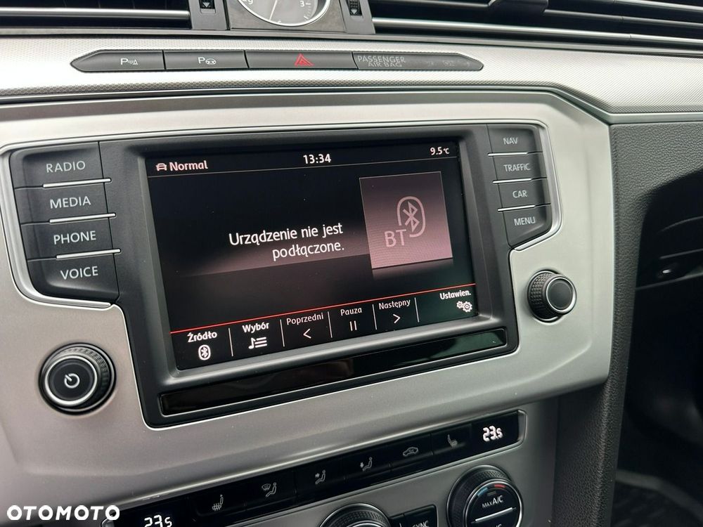 Volkswagen Passat Variant 2.0 TDI DSG (BlueMotion Technology) Comfortline - 29