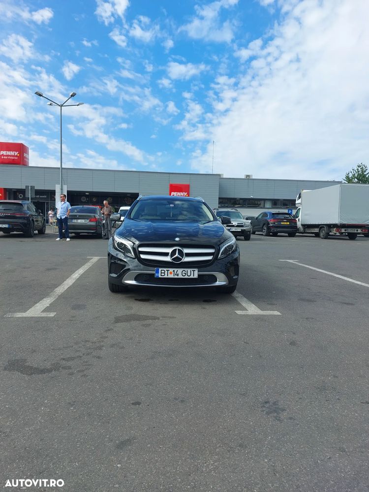 Mercedes-Benz GLA - 11