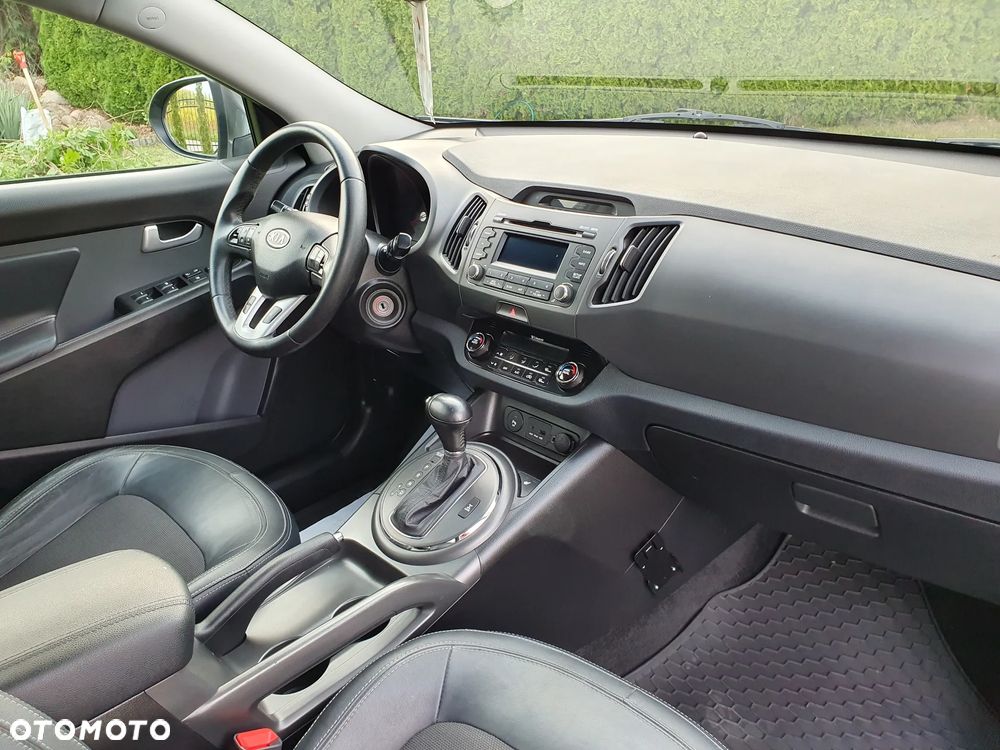 Kia Sportage 2.0 CRDI 4WD Automatik Dream-Team Edition - 16