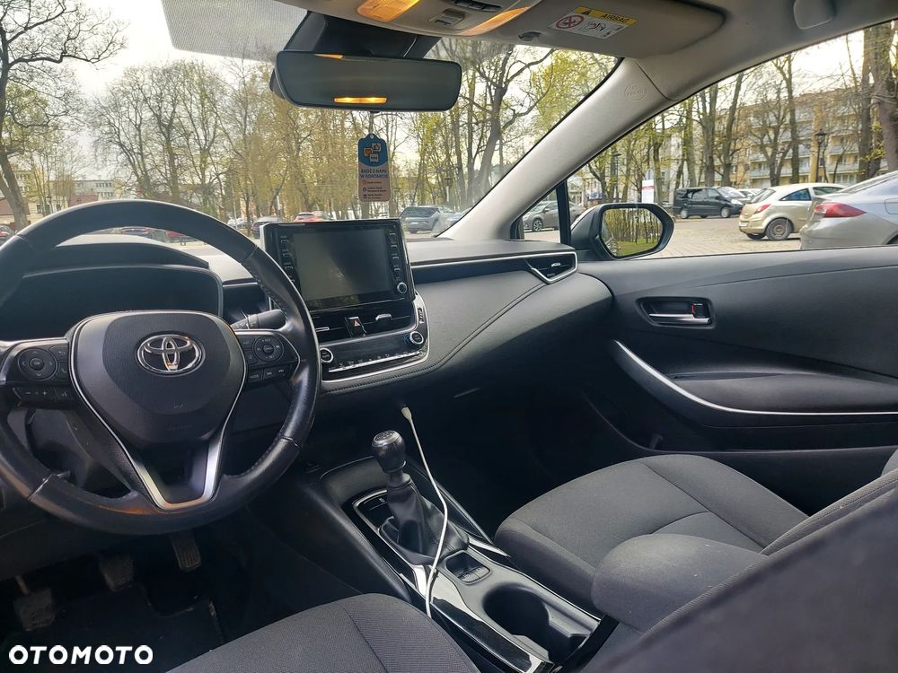 Toyota Corolla 1.5 Comfort - 9