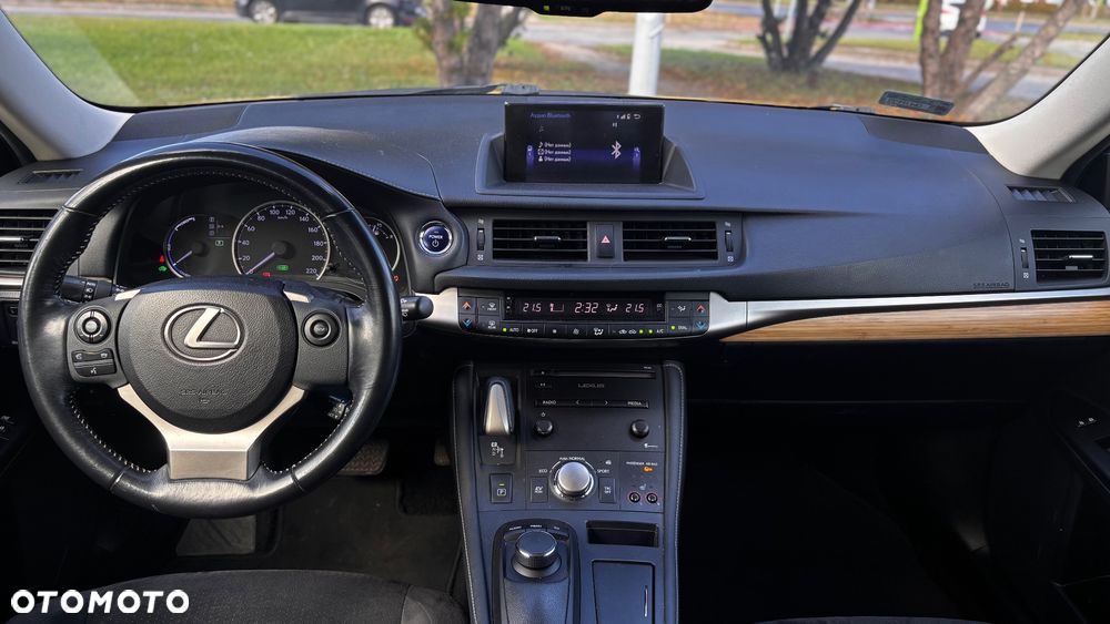 Lexus CT 200h Prestige - 22