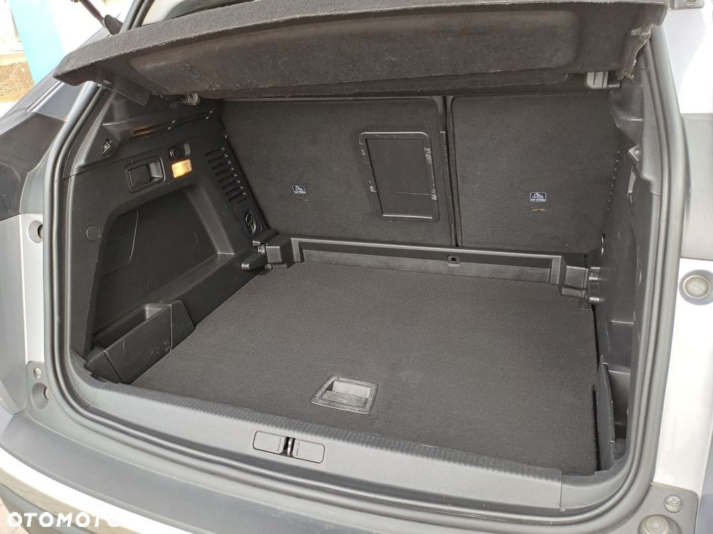 Peugeot 3008 1.5 BlueHDi Allure Pack S&S EAT8 - 35