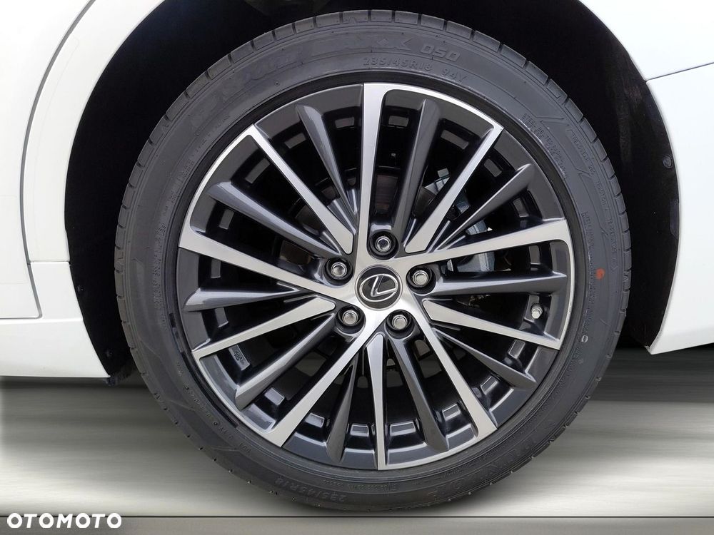 Lexus ES 300h Business Edition - 27