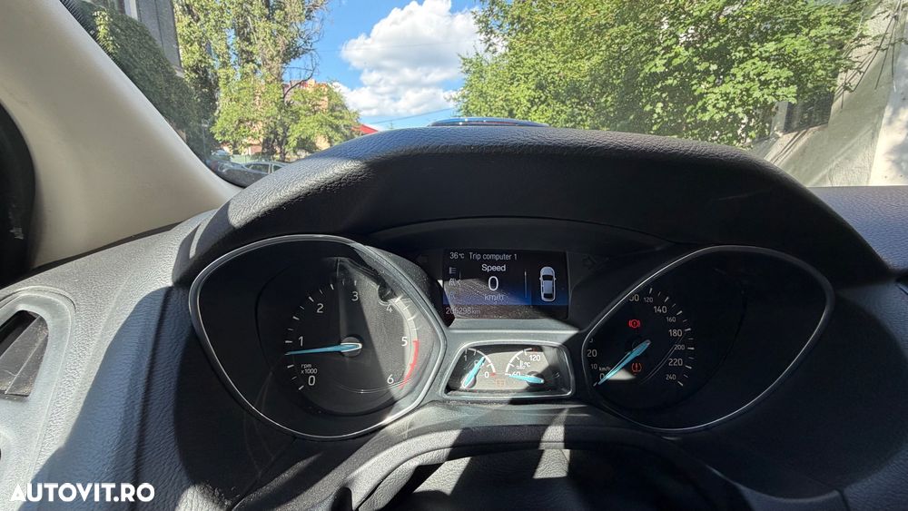 Ford Focus 1.5 TDCi Titanium - 16