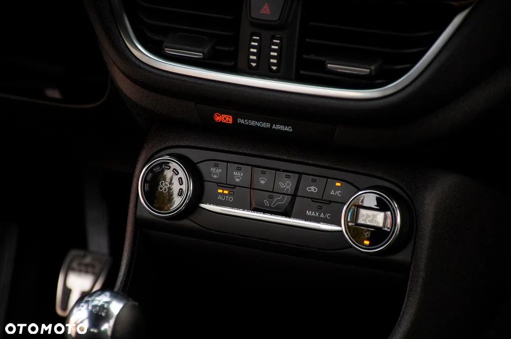 Ford Fiesta 1.0 EcoBoost S&S ST-LINE - 21