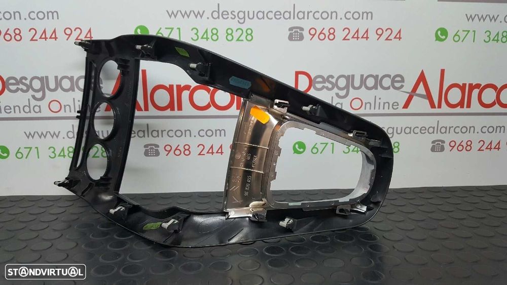 TAPA DA ALAVANCA DE MUDANÇA CITROEN C3 EXCLUSIVE - 10