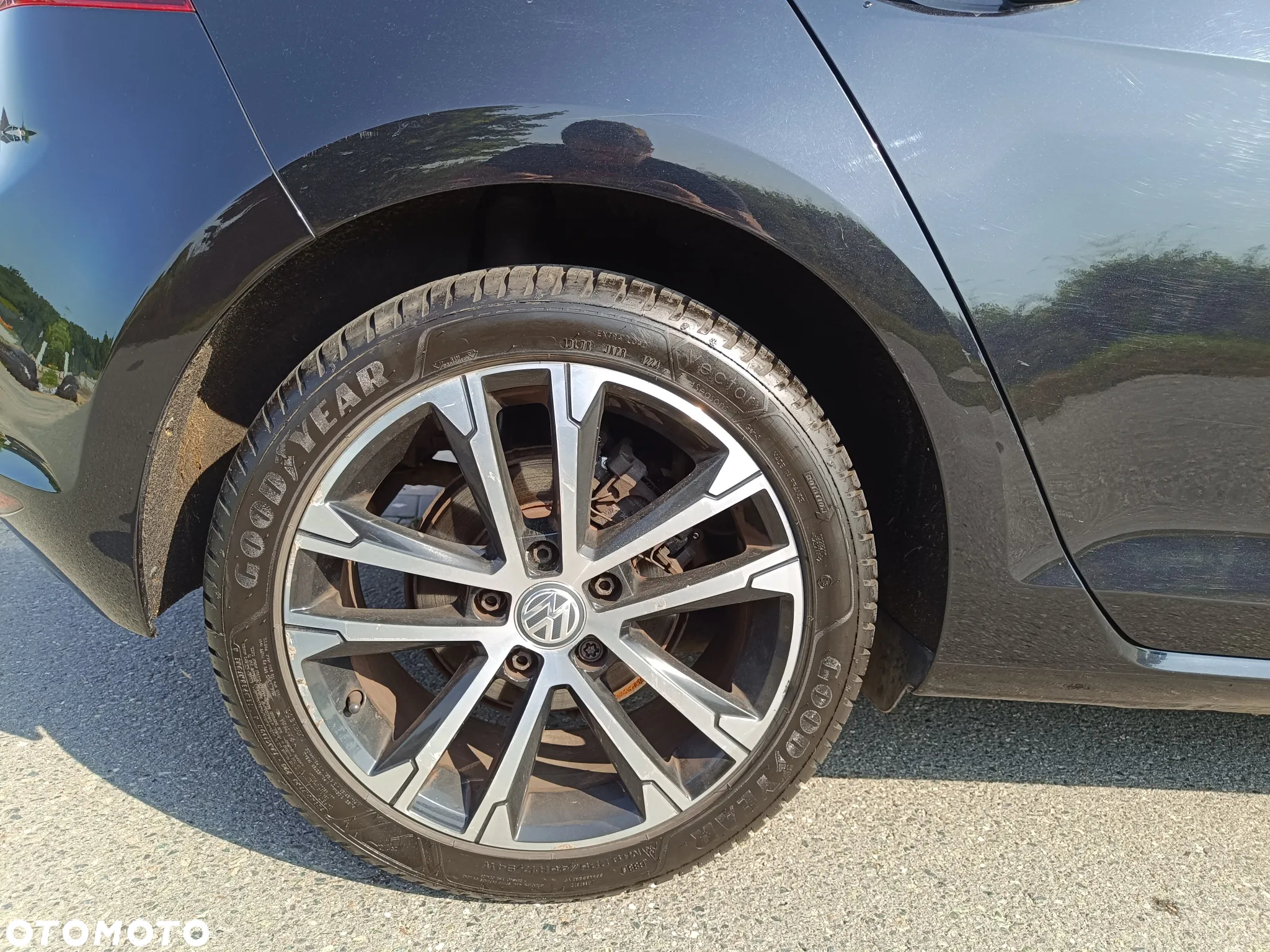 Volkswagen Golf 1.6 TDI BlueMotion Technology Lounge - 12