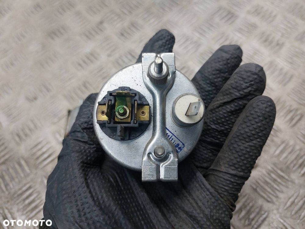 LICZNIK ZEGARY PALIWO TEMPERATURA MERCEDES-BENZ T1 KACZKA 2.4 D - 10