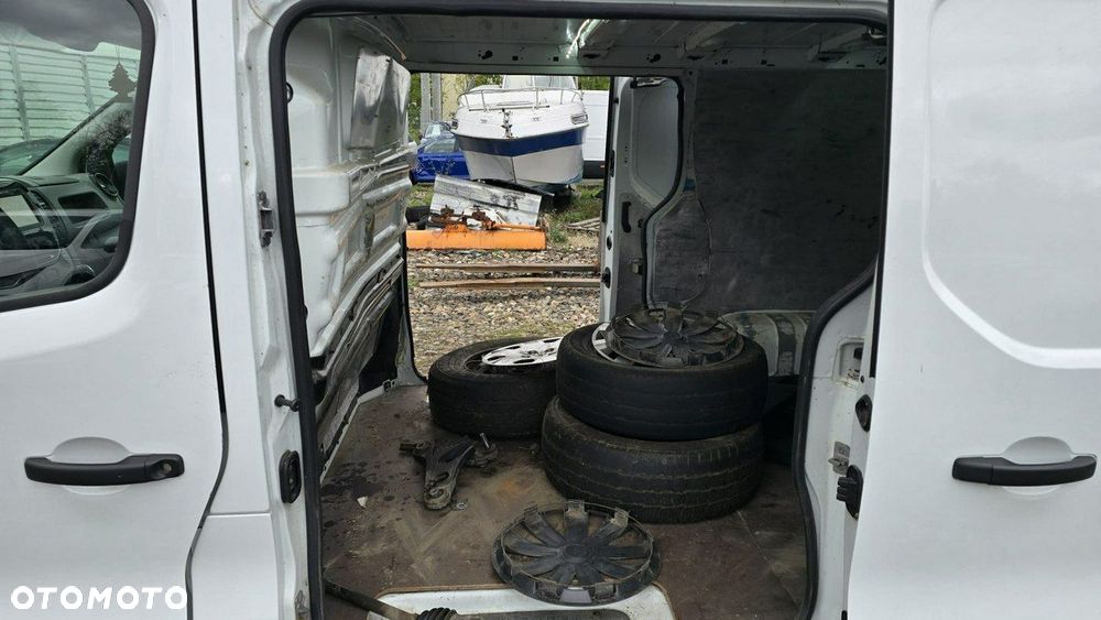 Renault Trafic - 12