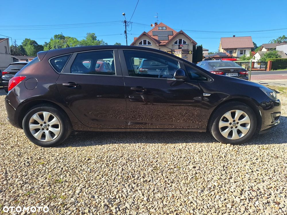 Opel Astra 1.6 Enjoy - 12