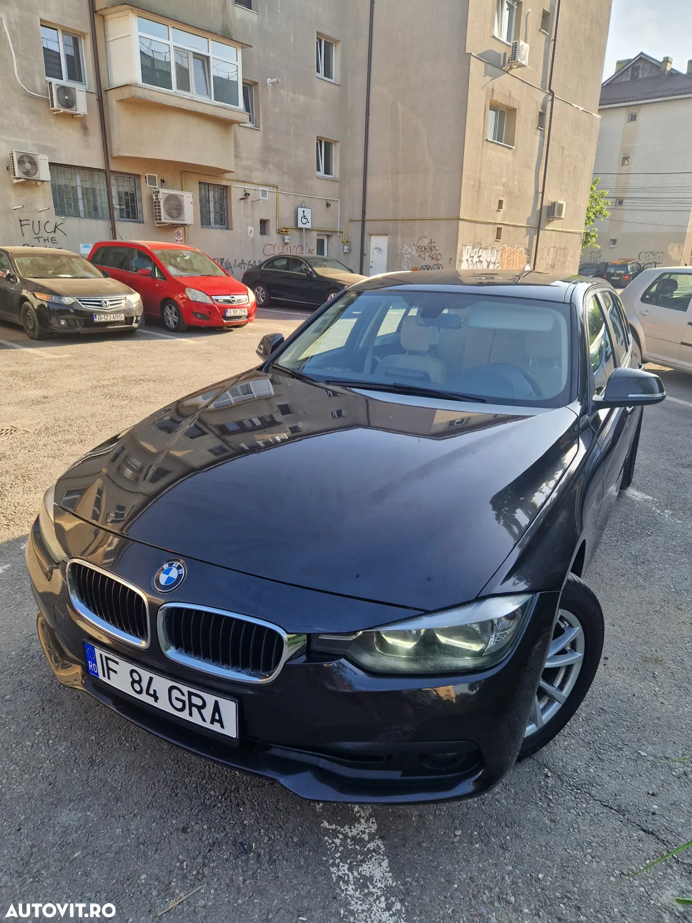 BMW Seria 3 318d Aut. - 9