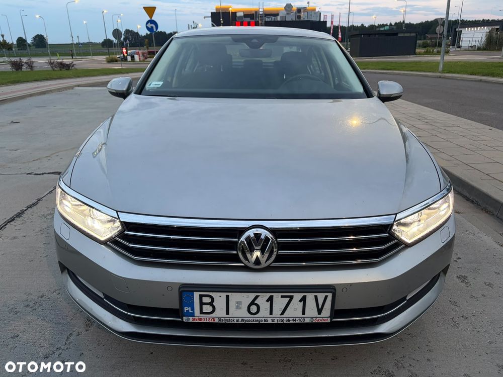 Volkswagen Passat 1.8 TSI BMT Comfortline - 4